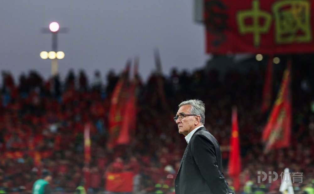 特罗萨德球,场之声,中场核心,好博体育官方,好博体育在线官网,好博体育线上,好博体育APP